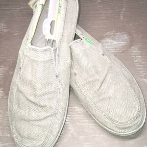 Sanuk Men's 11M Slip-On Canvas Loafers in Gray. Like NEW!!!